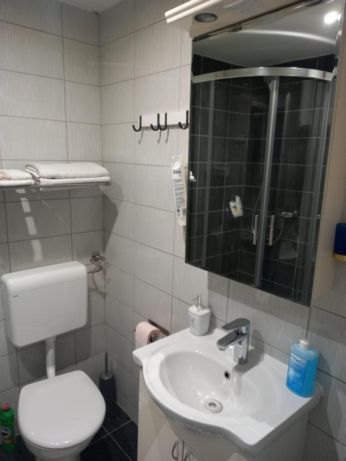 Apartment Sven Vinkovci Zewnętrze zdjęcie