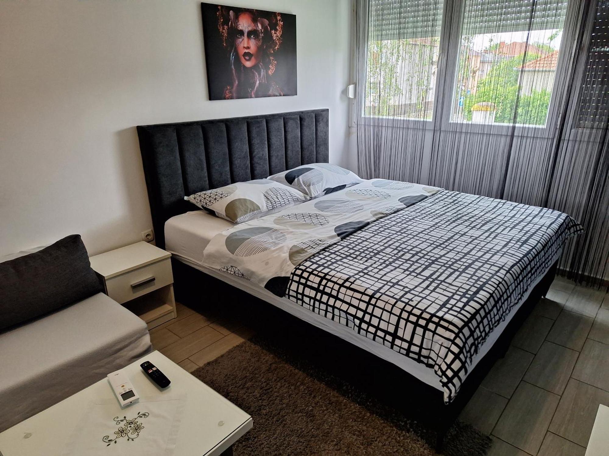 Apartment Sven Vinkovci Zewnętrze zdjęcie